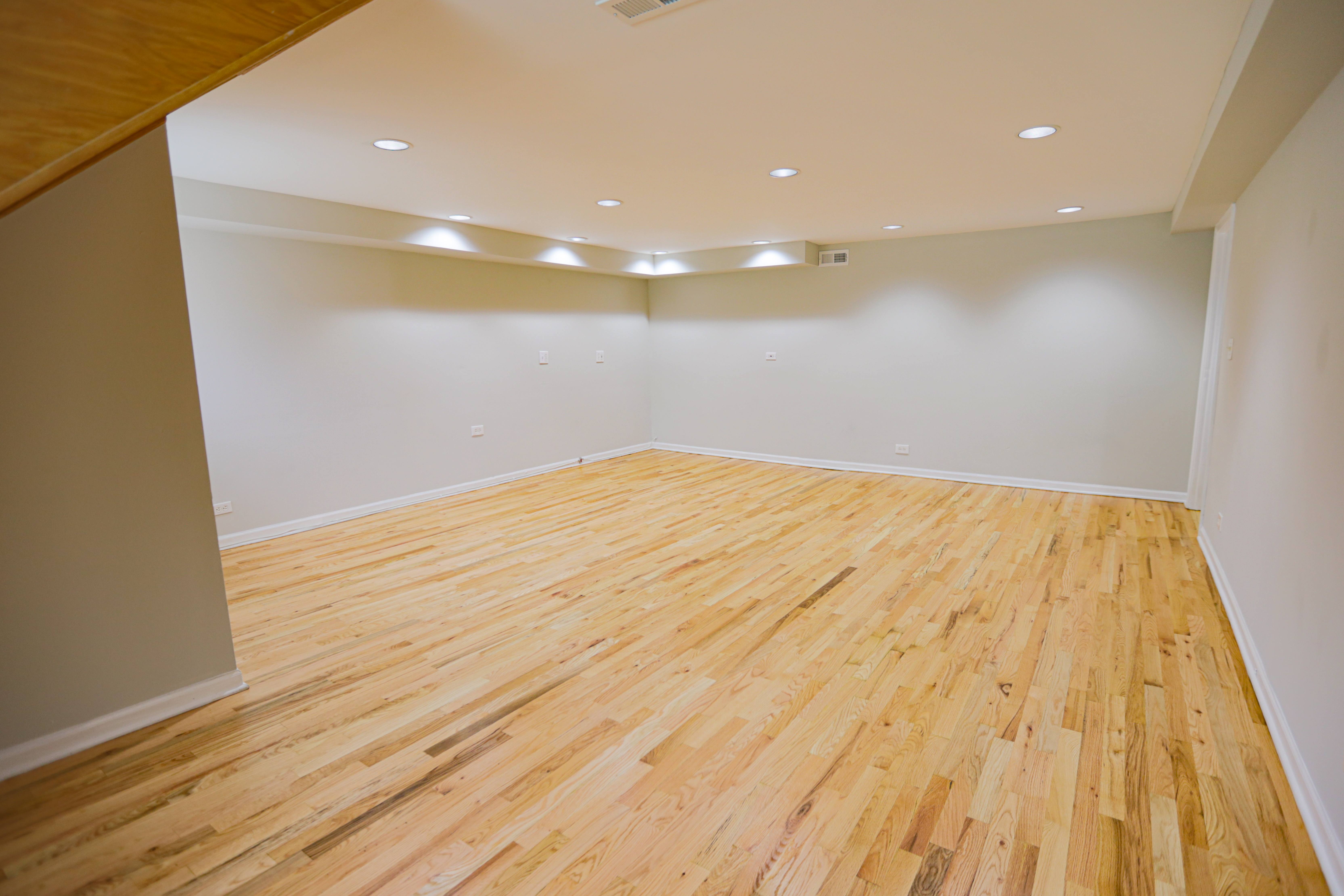 3540 N. Janssen Ave. 3540 N. Janssen Ave., Chicago, IL 60657 Lake View - Leasing by Cross Street